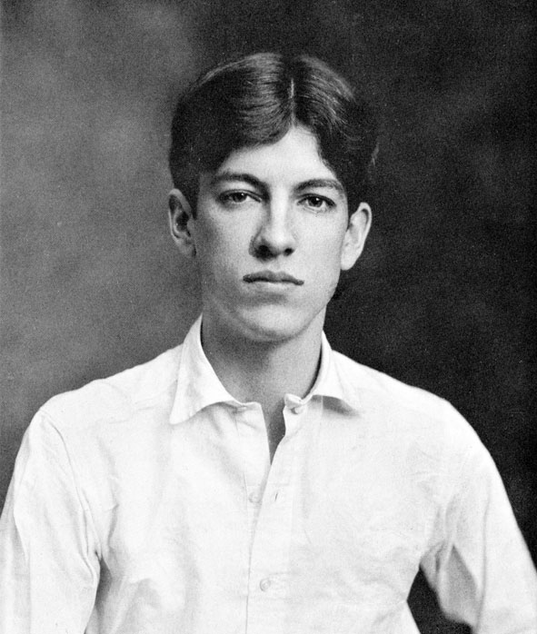 Portrait photographique d'Alan Seeger à Harvard vers 1910